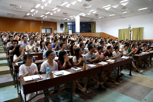 开学典礼2 开学典礼2